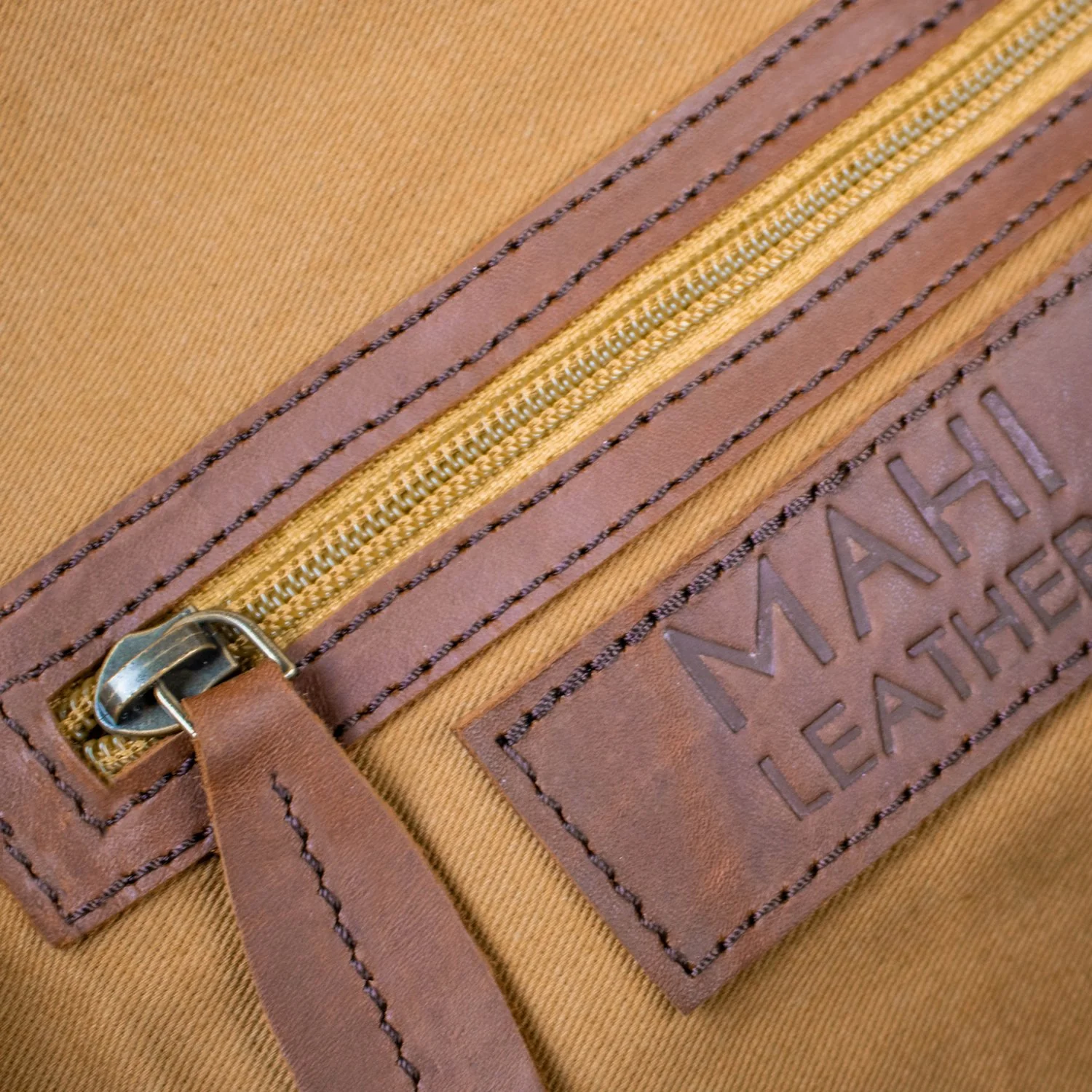 The Classic Holdall - Image 8